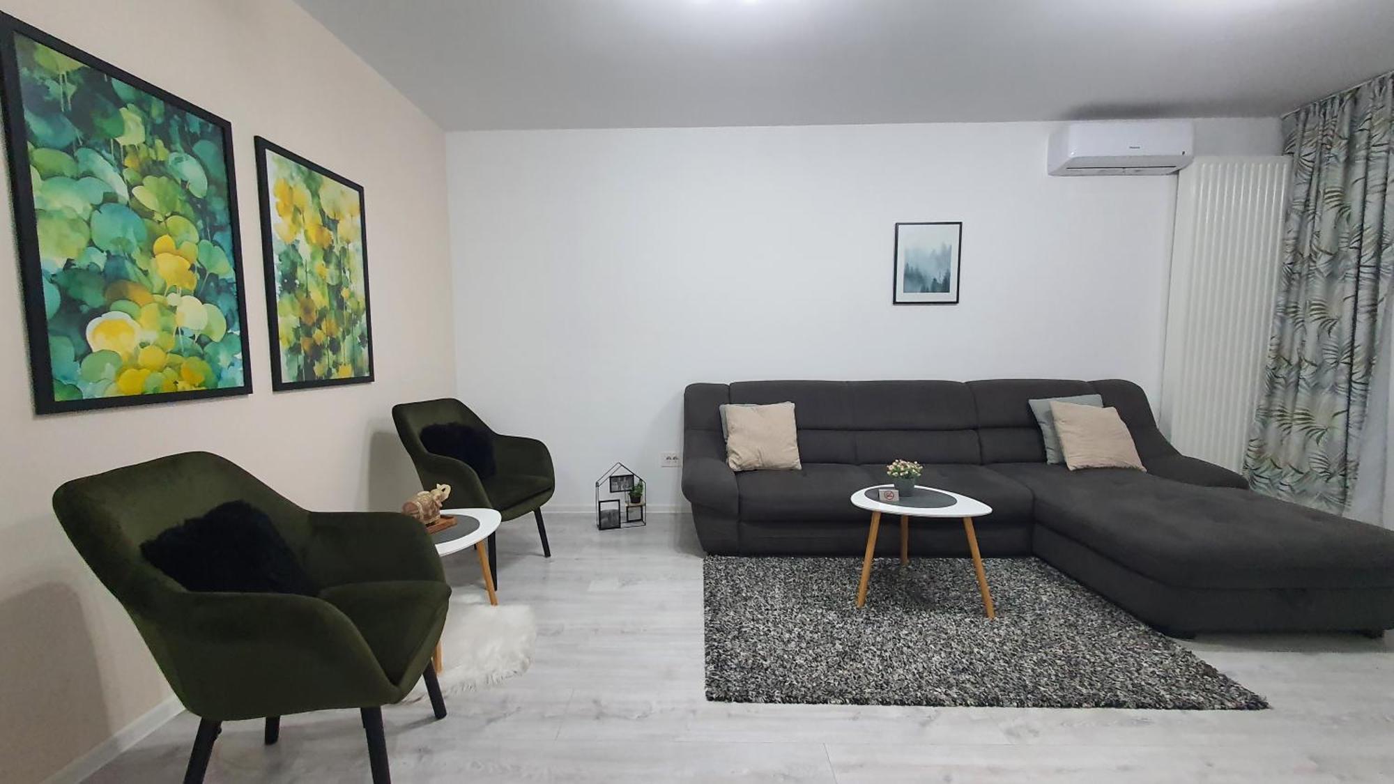 Green Apartment Coresi Brasov Bagian luar foto